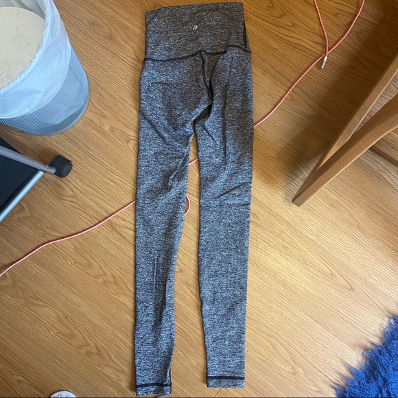 Lululemon Wunder Under - Picture 2 of 4